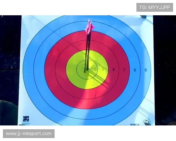 射箭场满环再度出现高水平对决